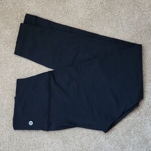 Lululemon wunder under 25", size 6, black